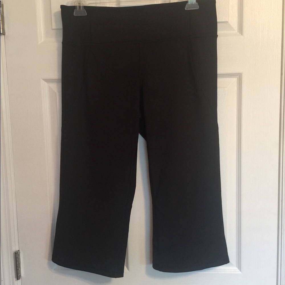 COPY - Yoga Capri Pant NWOT